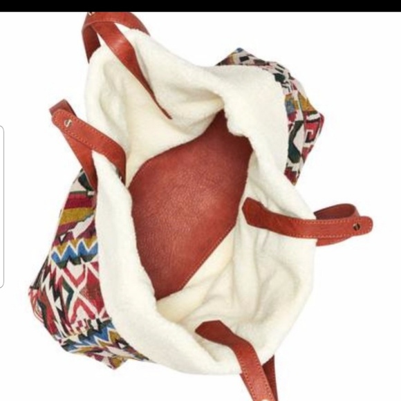 50% OFF CLOSE-OUT! Tribal Print Tote - Picture 6 of 6